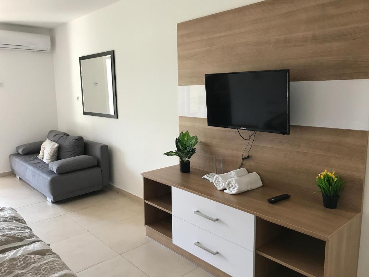 Tisza Gyongye Apartmanhaz Apartment Szeged Exterior photo