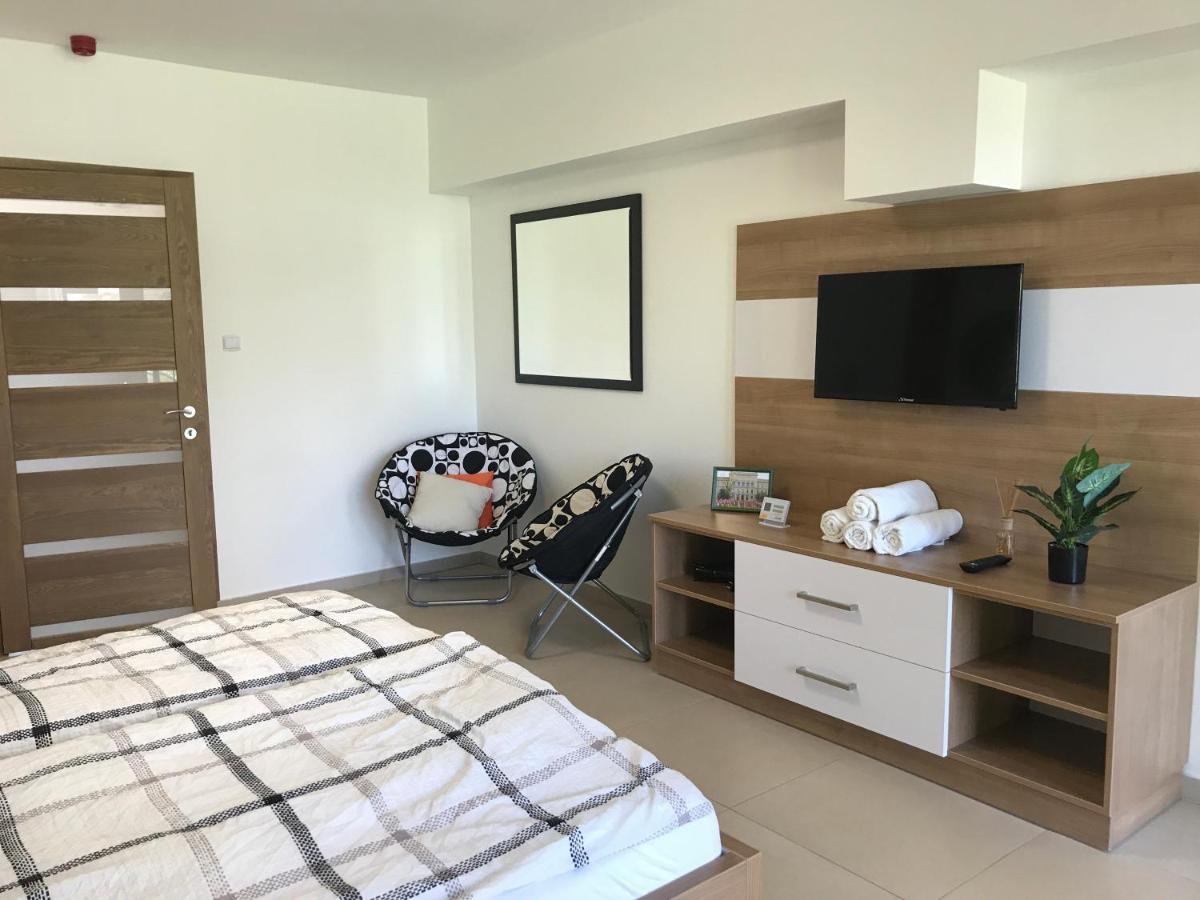 Tisza Gyongye Apartmanhaz Apartment Szeged Exterior photo