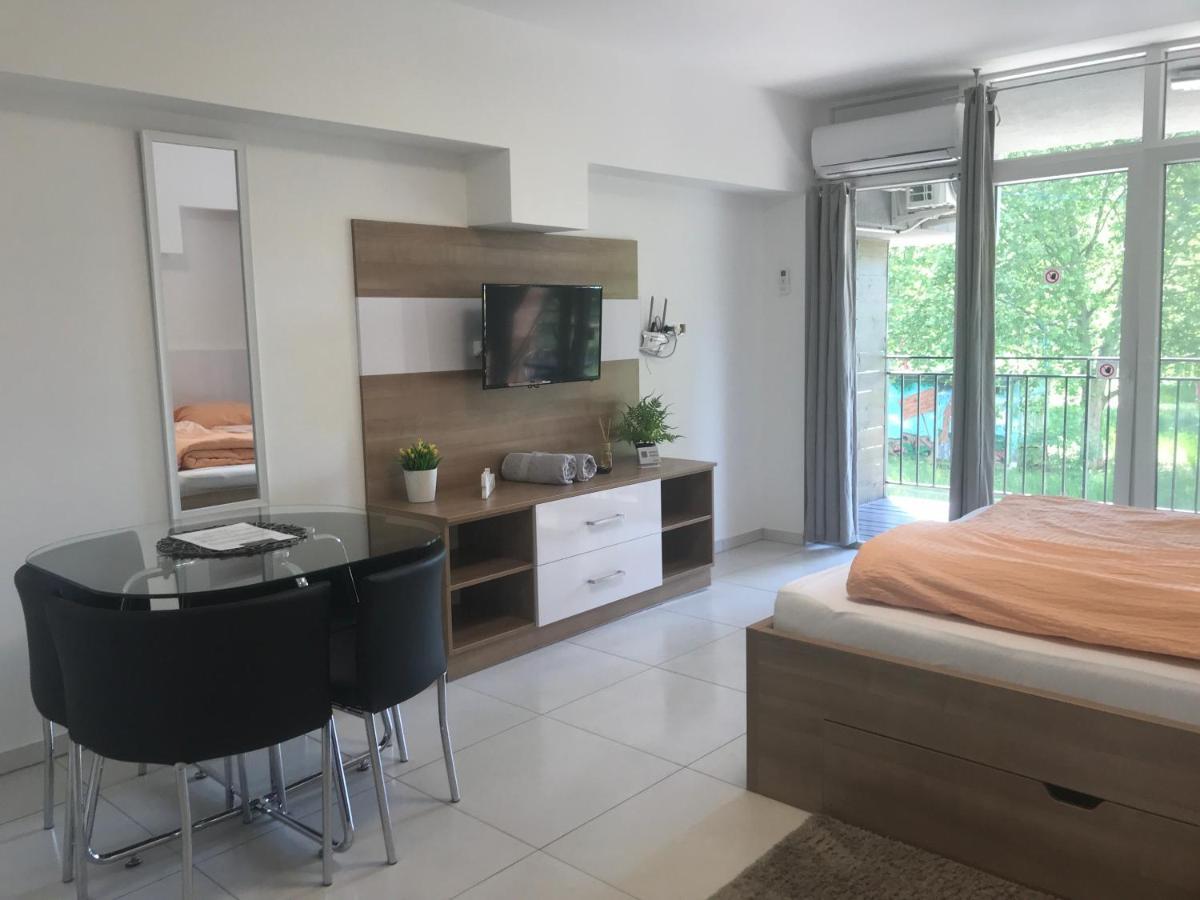 Tisza Gyongye Apartmanhaz Apartment Szeged Exterior photo